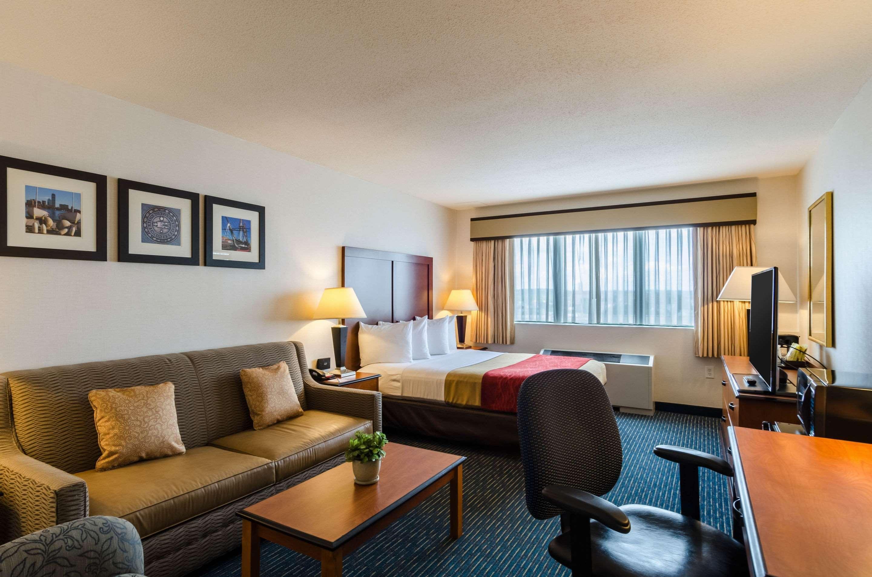 Comfort Inn & Suites Logan International Airport Revere Extérieur photo