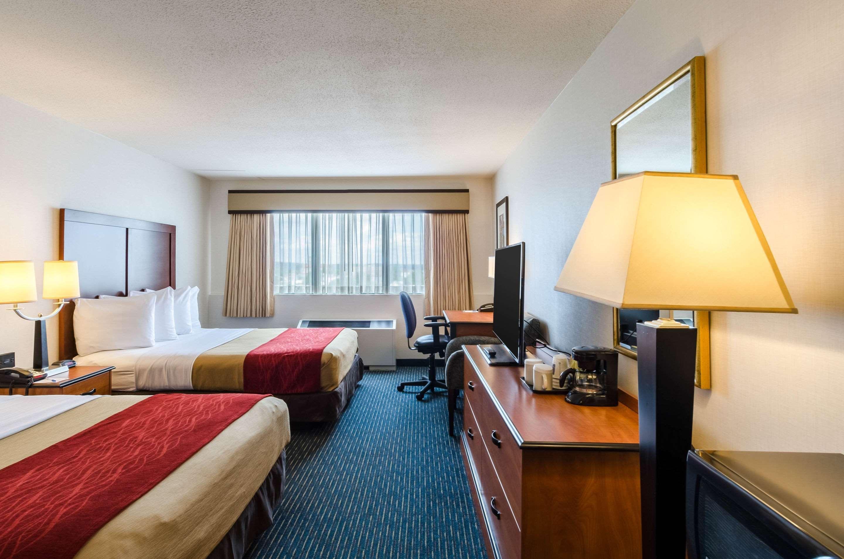 Comfort Inn & Suites Logan International Airport Revere Extérieur photo