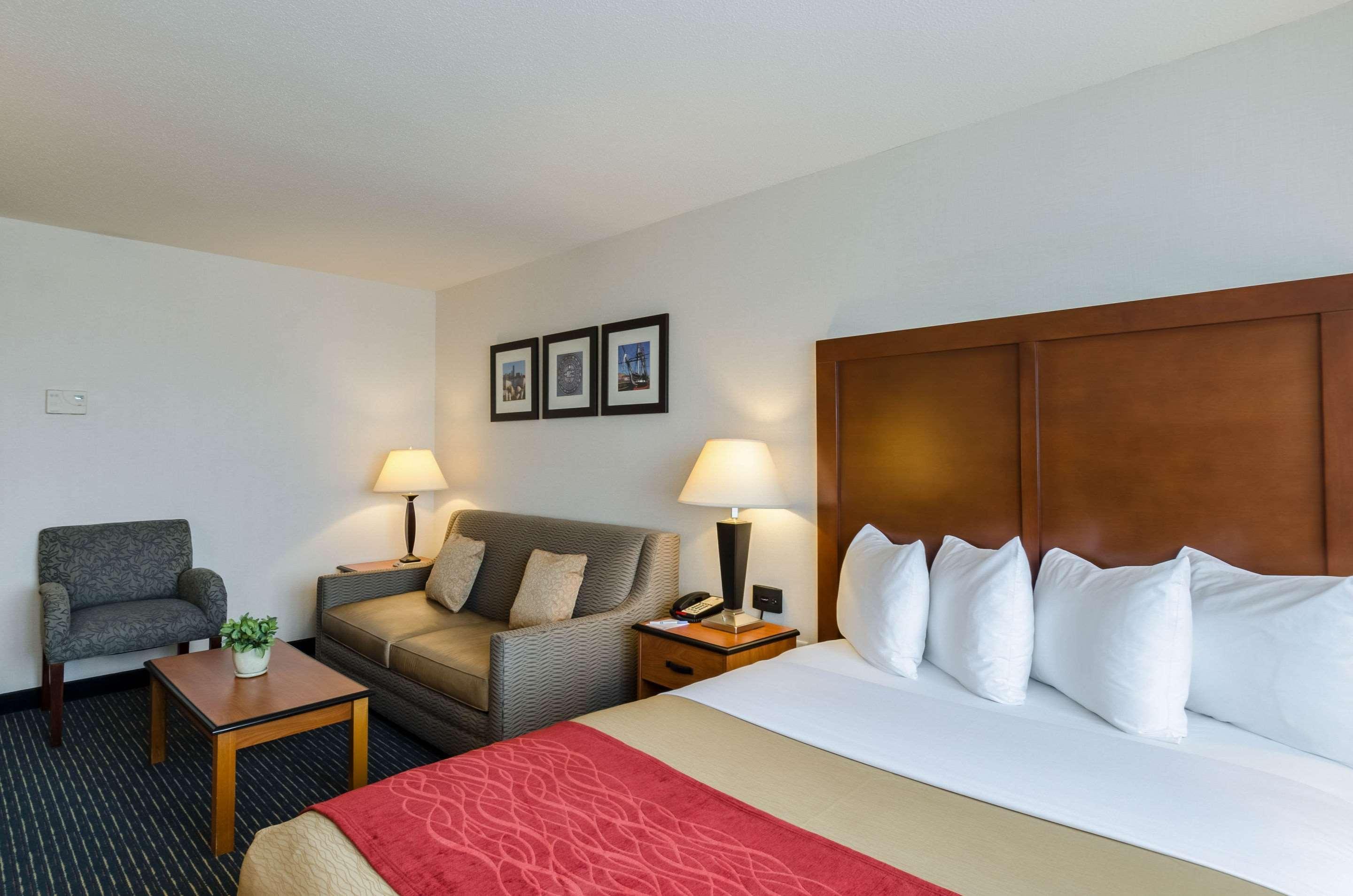 Comfort Inn & Suites Logan International Airport Revere Extérieur photo