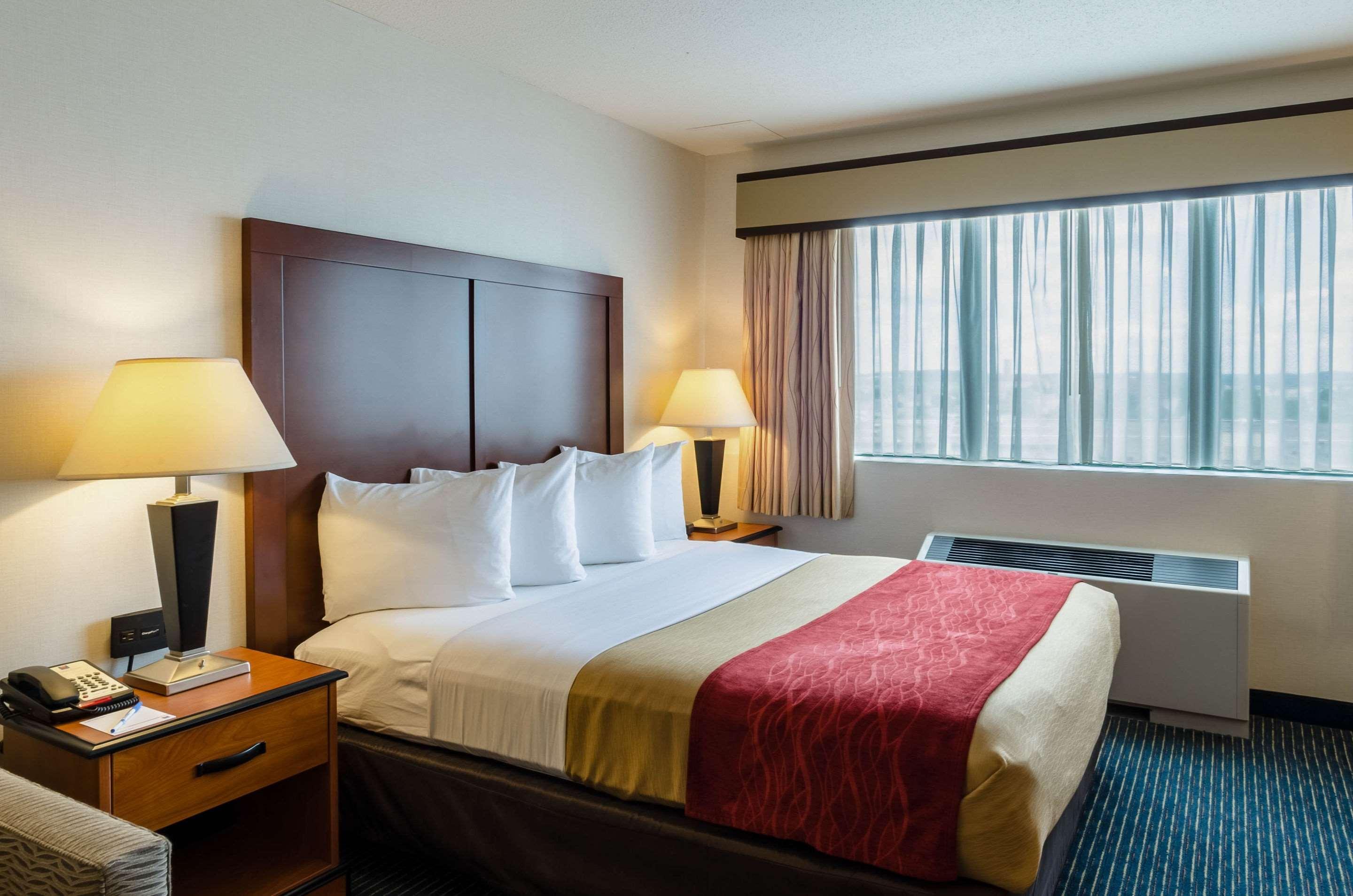 Comfort Inn & Suites Logan International Airport Revere Extérieur photo