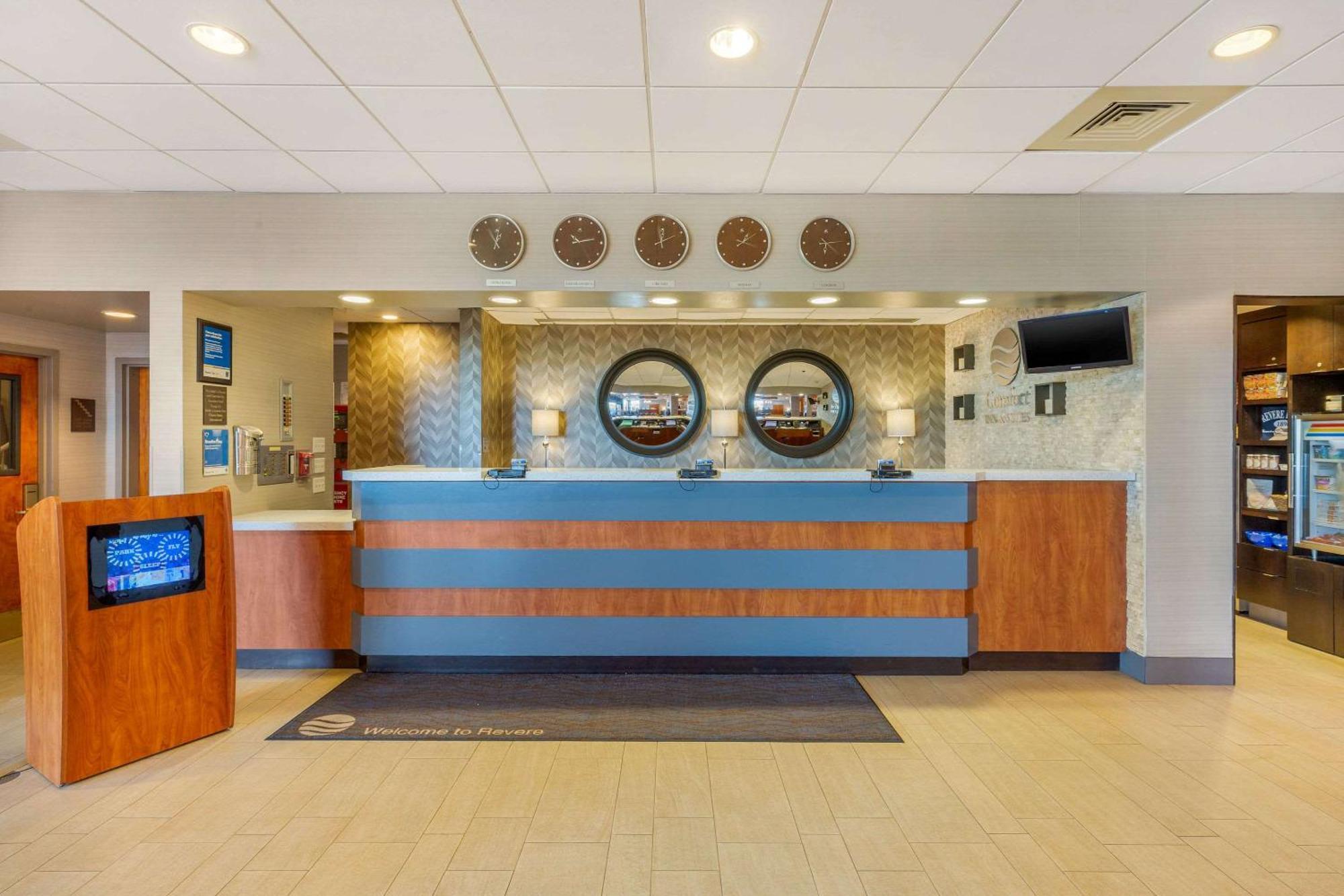 Comfort Inn & Suites Logan International Airport Revere Extérieur photo