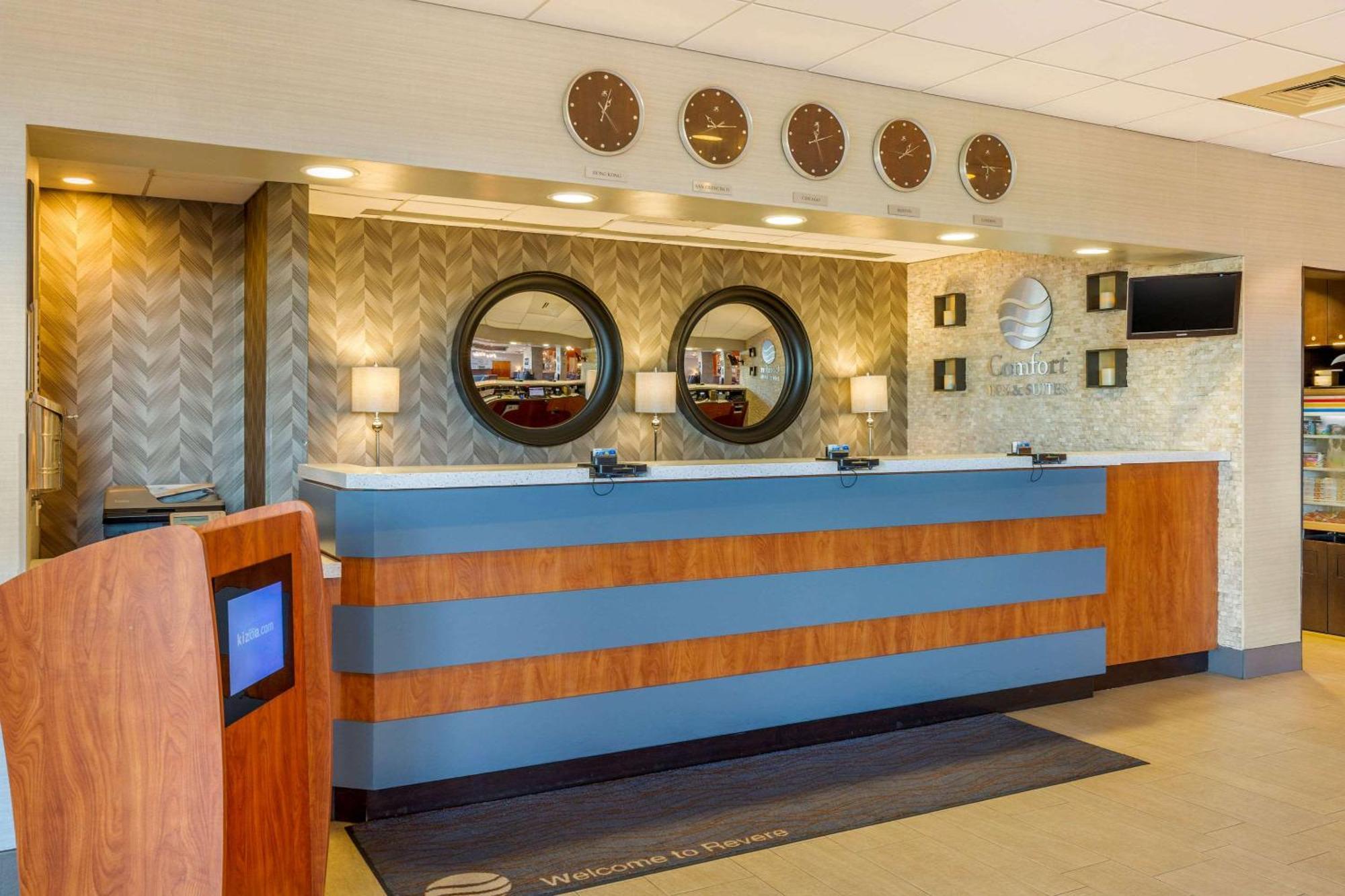 Comfort Inn & Suites Logan International Airport Revere Extérieur photo